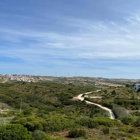 Cozy With Sea View דירה