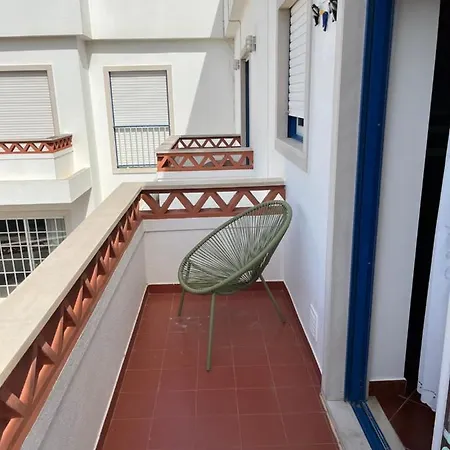 Apartment Cozy With Sea View